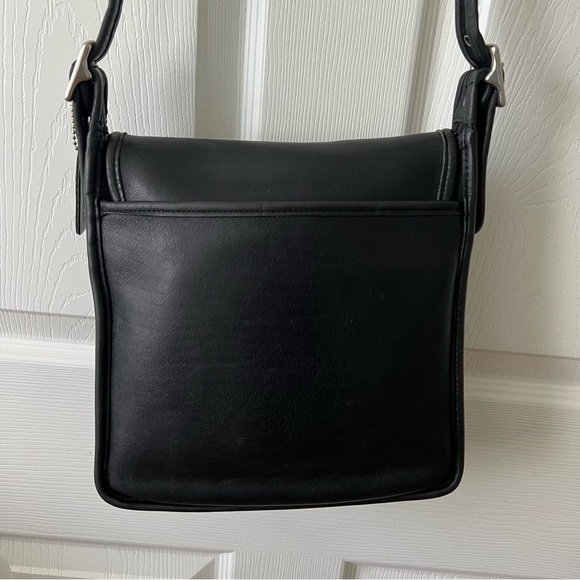 Vintage Coach Black gloved tanned leather Legacy Studio Flap bag. #9144 - Picture 2 of 16